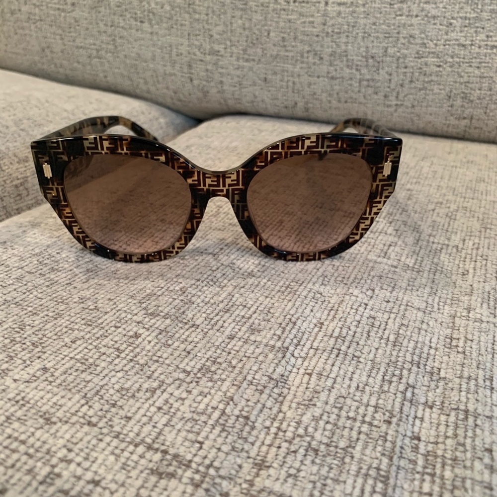 Fendi 51mm oversized chunky FF motif sunglasses
